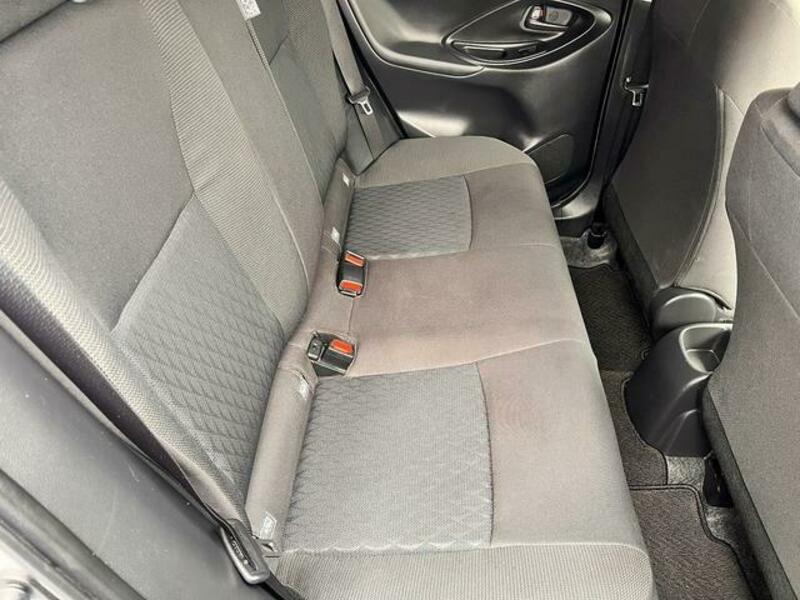YARIS CROSS