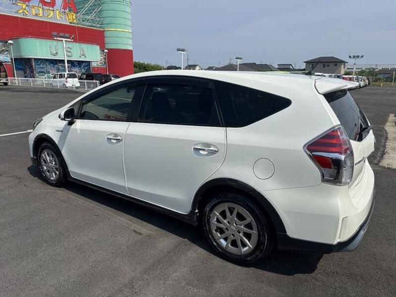 PRIUS ALPHA