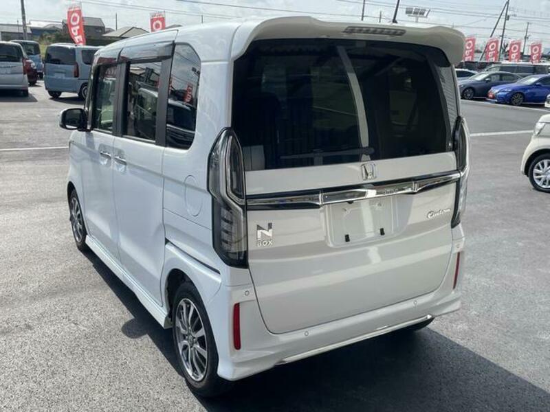 N BOX CUSTOM