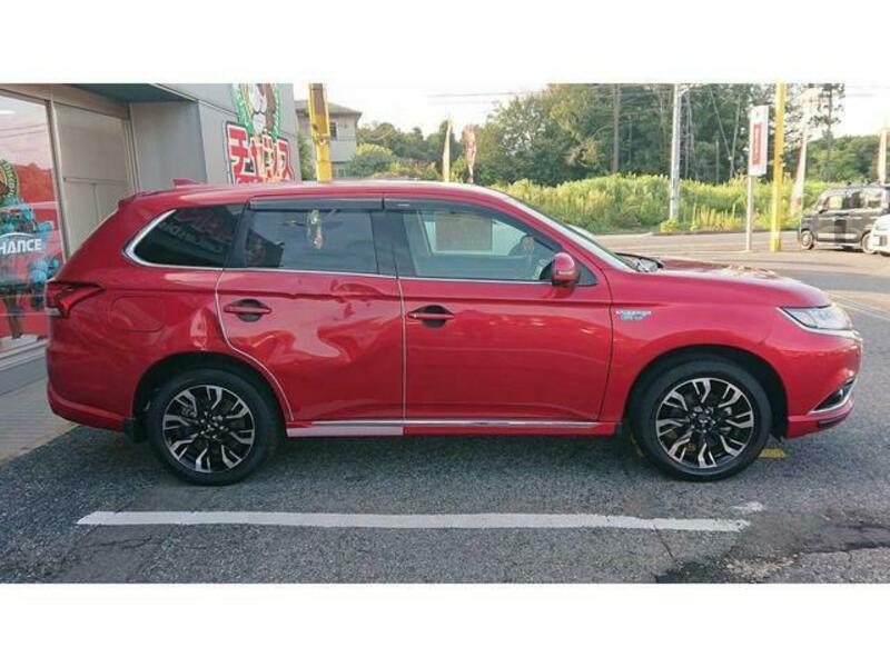 OUTLANDER PHEV