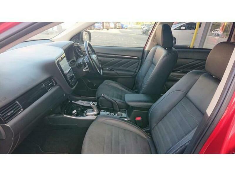 OUTLANDER PHEV