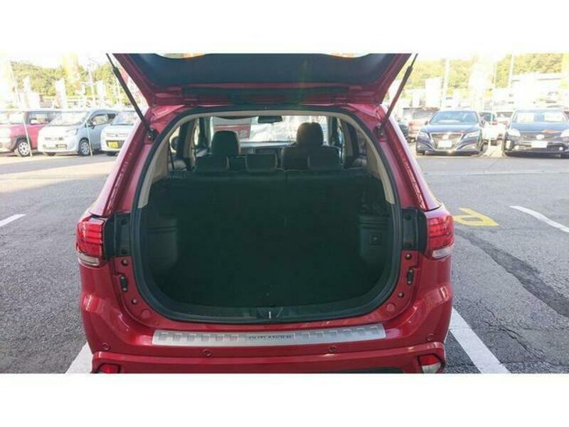 OUTLANDER PHEV