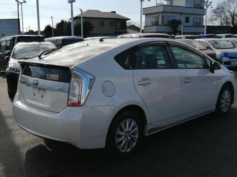 PRIUS PHV
