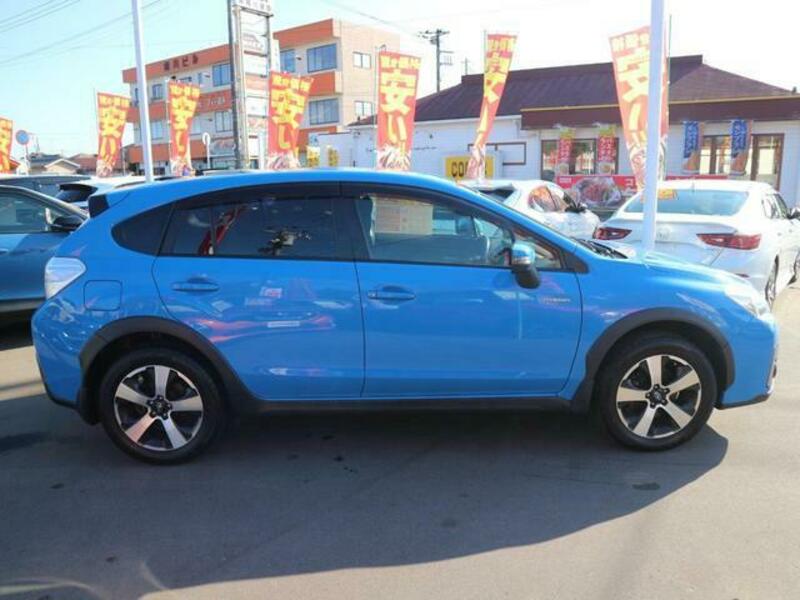 XV HYBRID