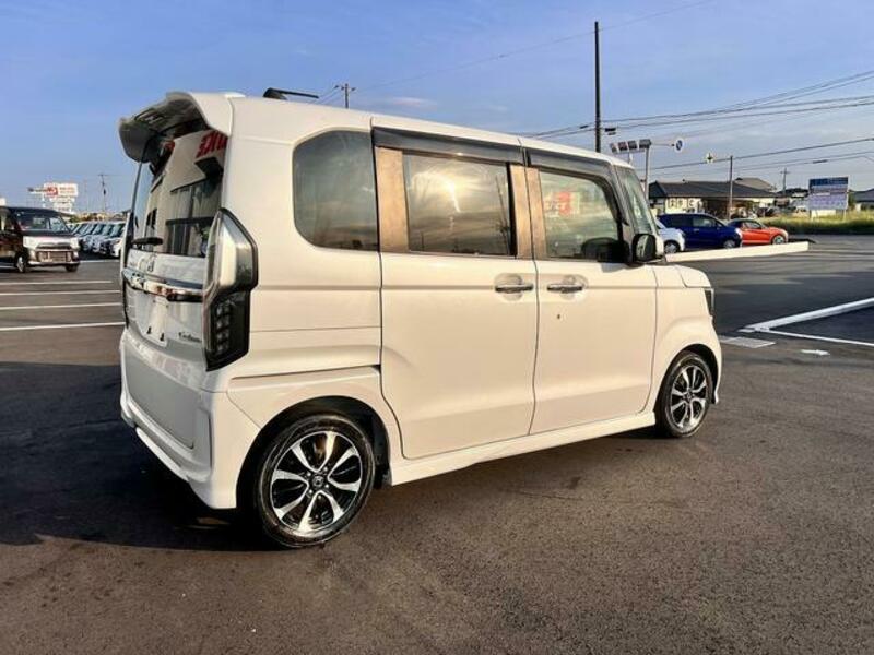N BOX CUSTOM