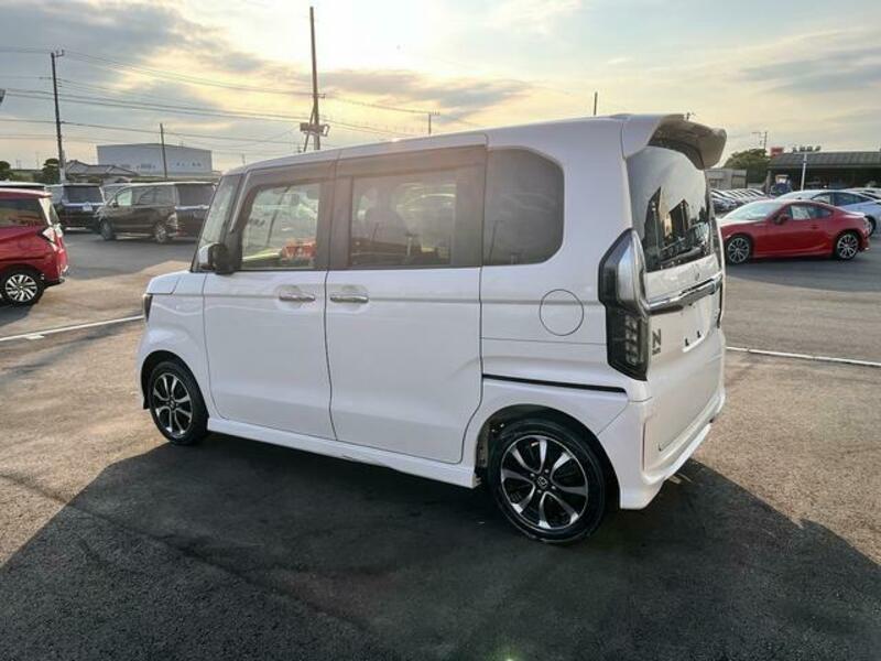 N BOX CUSTOM
