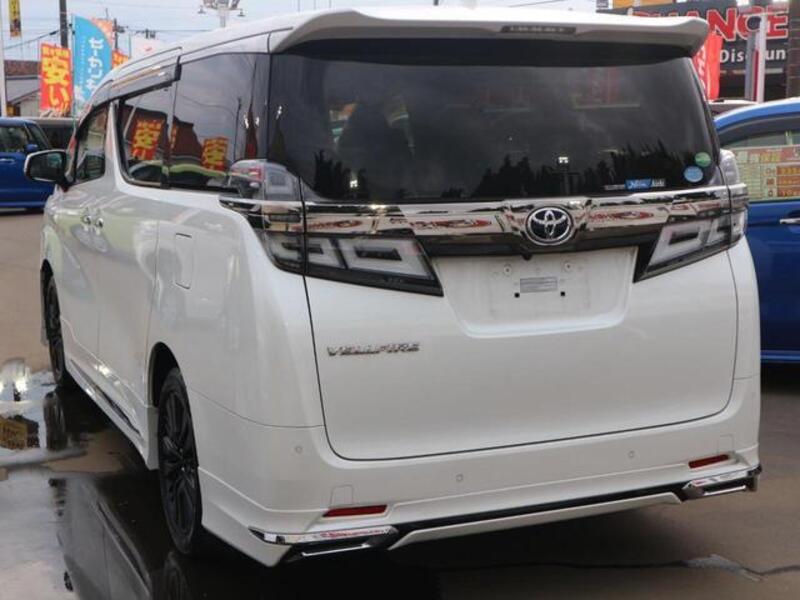 VELLFIRE