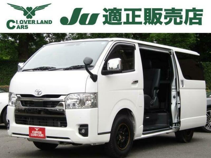 TOYOTA HIACE VAN
