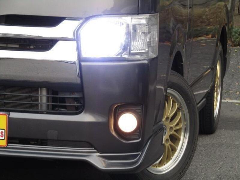HIACE VAN