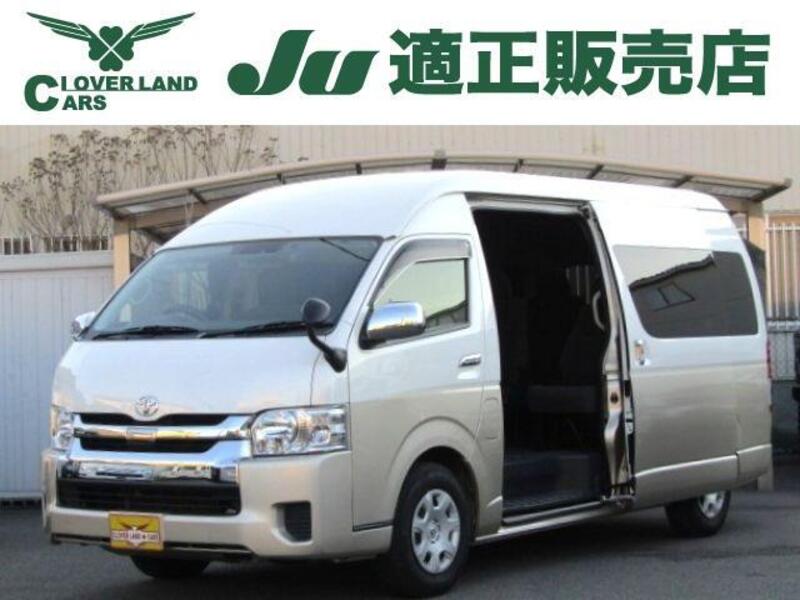 TOYOTA HIACE WAGON