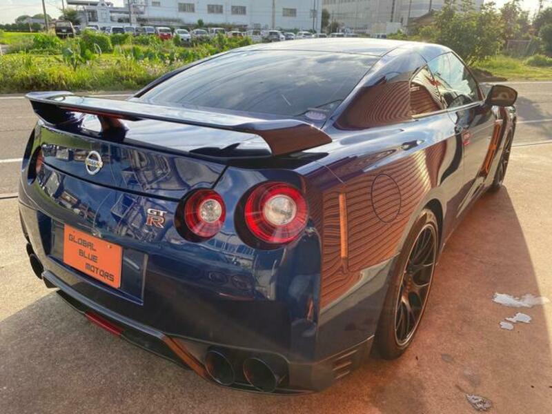 GT-R