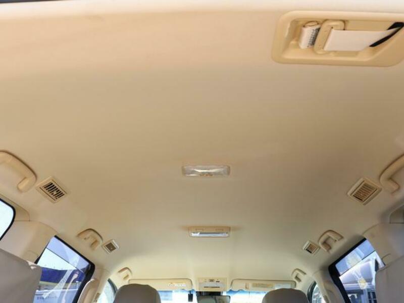 LAND CRUISER