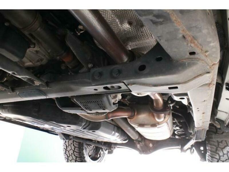 LAND CRUISER