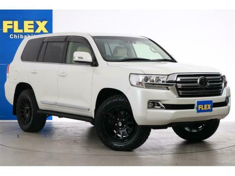 LAND CRUISER