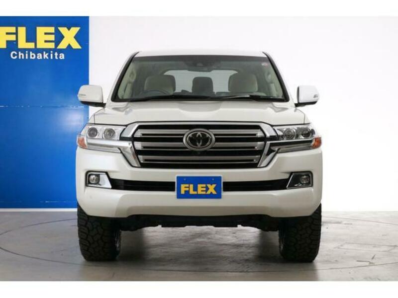 LAND CRUISER