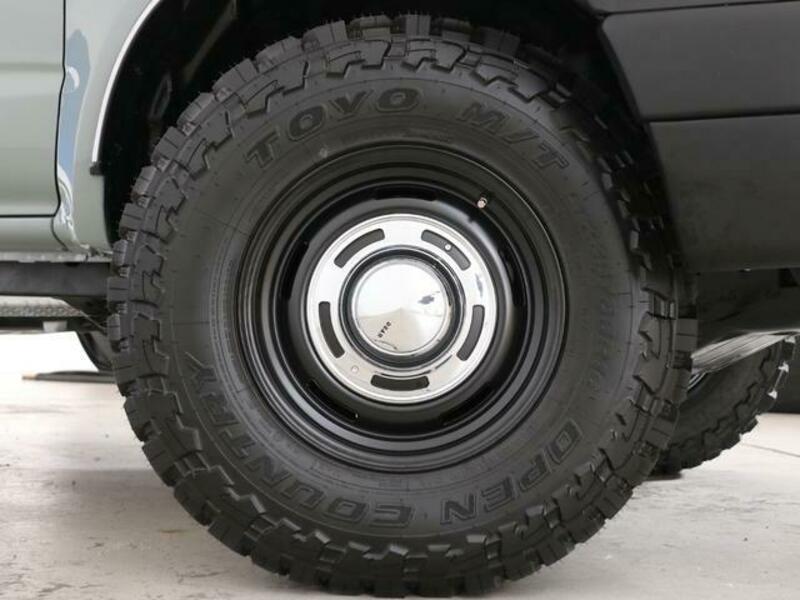 HILUX SURF