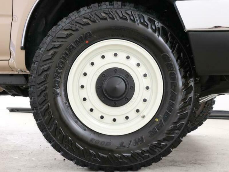 HILUX SURF