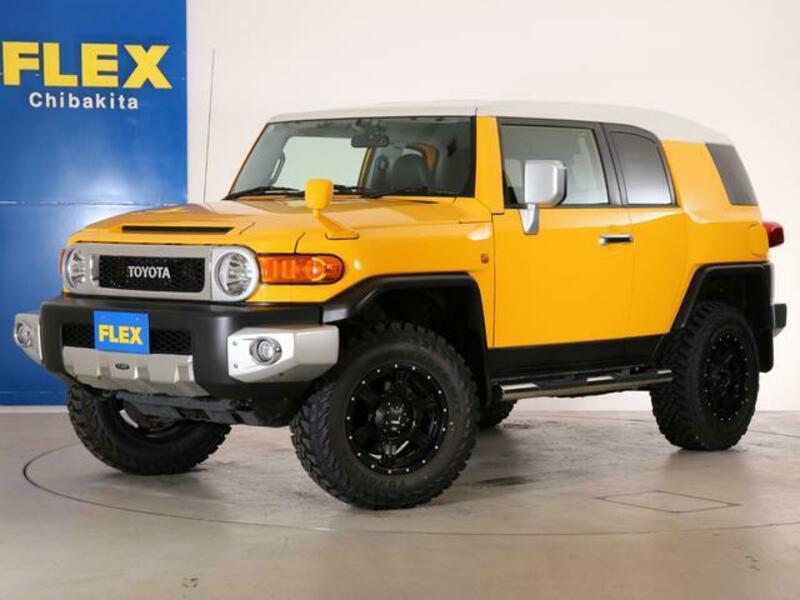 TOYOTA FJ CRUISER
