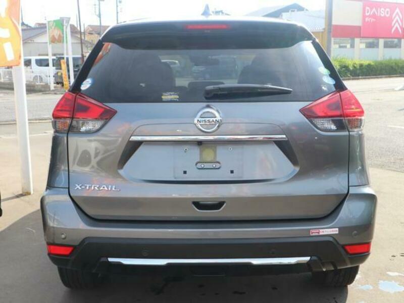 X-TRAIL