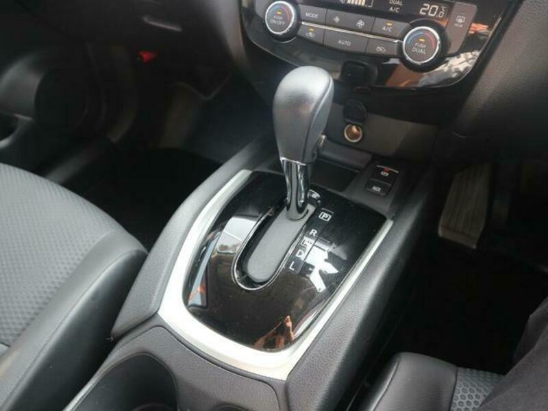 X-TRAIL
