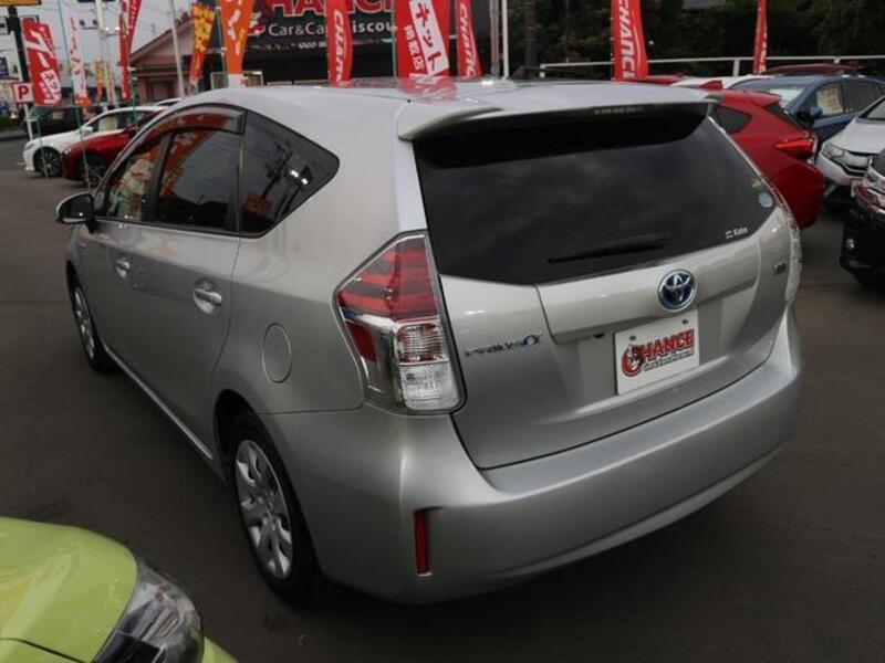 PRIUS ALPHA