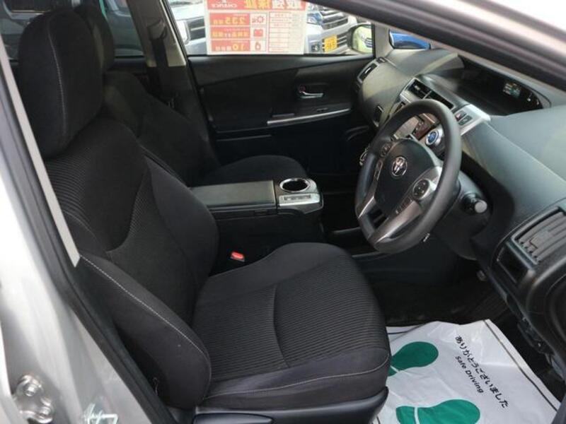 PRIUS ALPHA