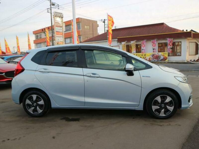 FIT HYBRID