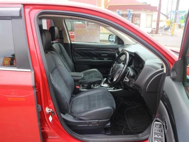 OUTLANDER PHEV