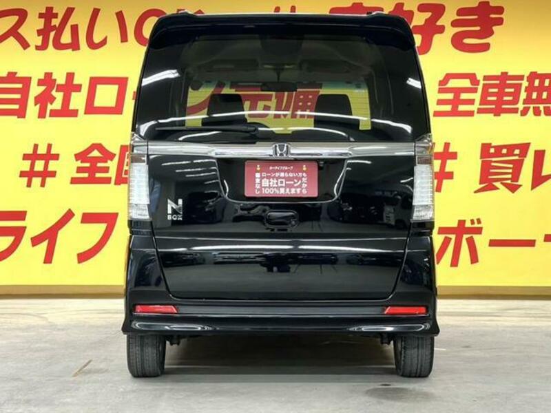 N BOX CUSTOM
