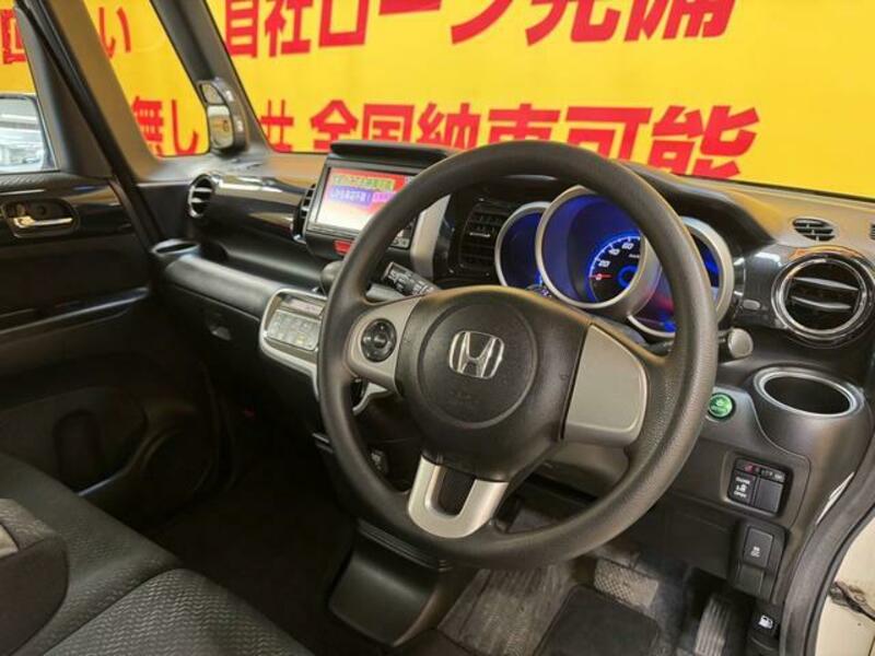 N BOX CUSTOM
