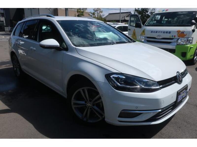 GOLF VARIANT