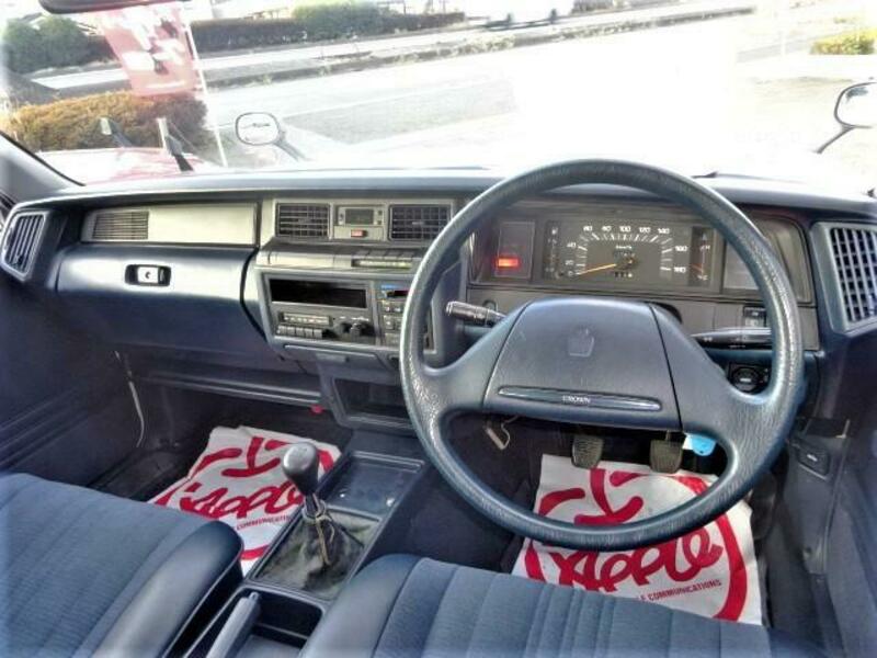 CROWN VAN