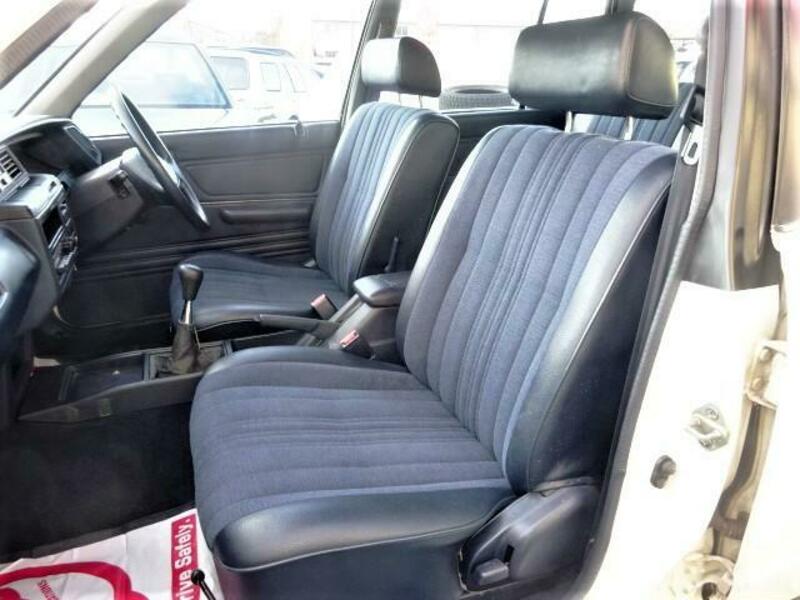 CROWN VAN