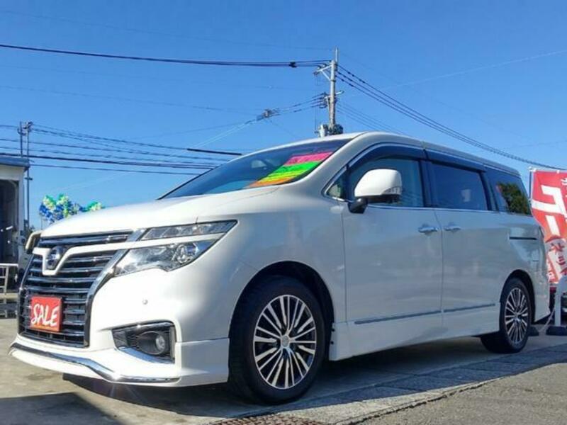 NISSAN ELGRAND
