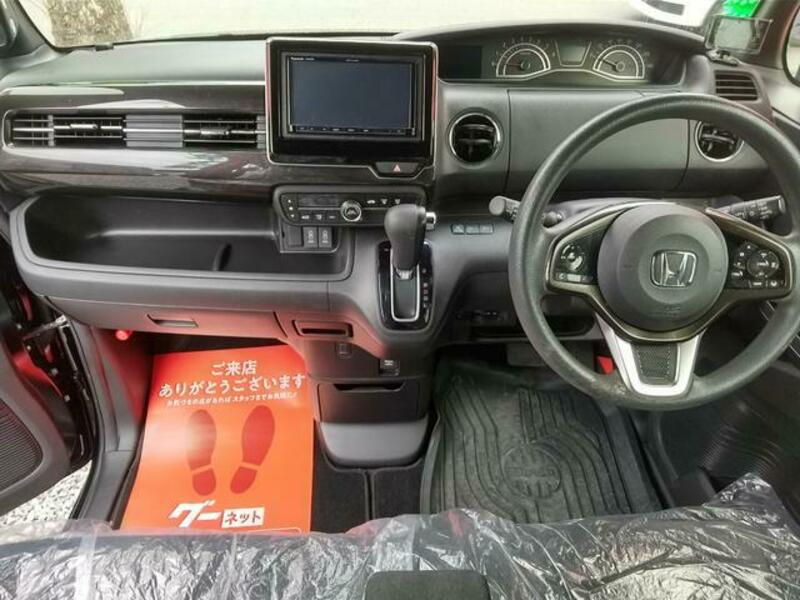 N BOX CUSTOM