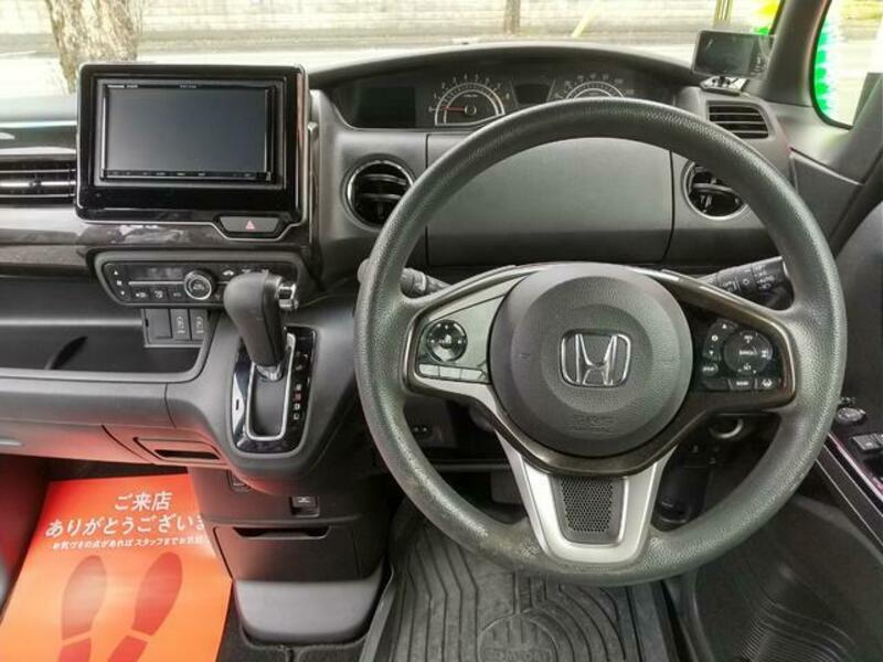 N BOX CUSTOM