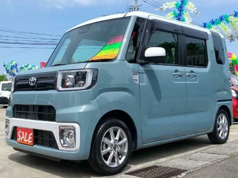 TOYOTA PIXIS MEGA