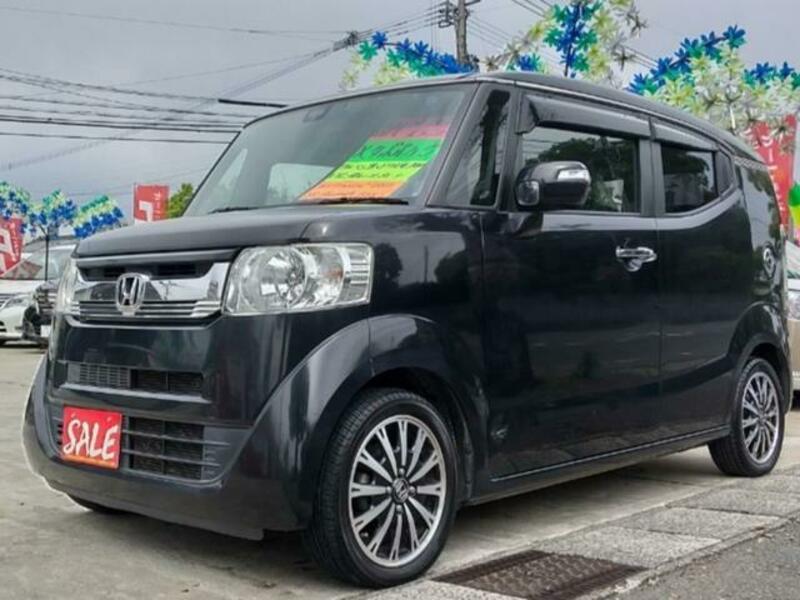 HONDA N BOX SLASH