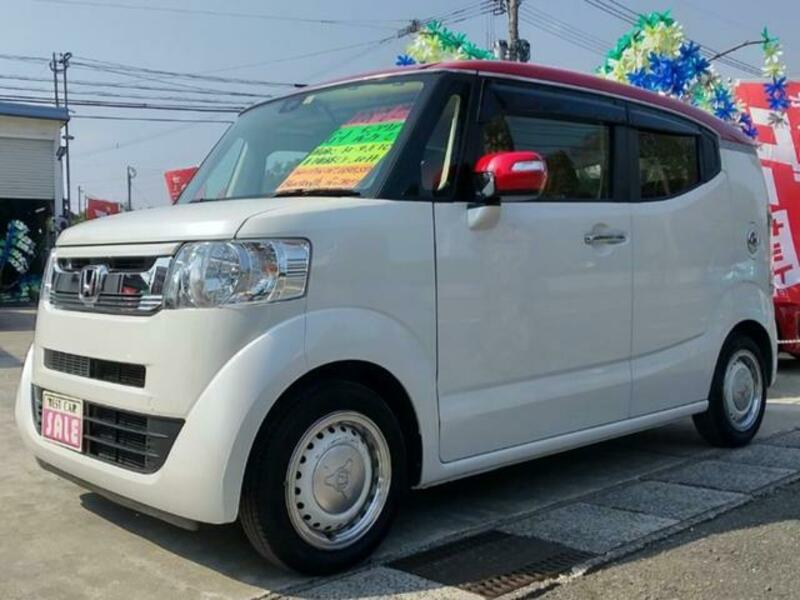 HONDA N BOX SLASH