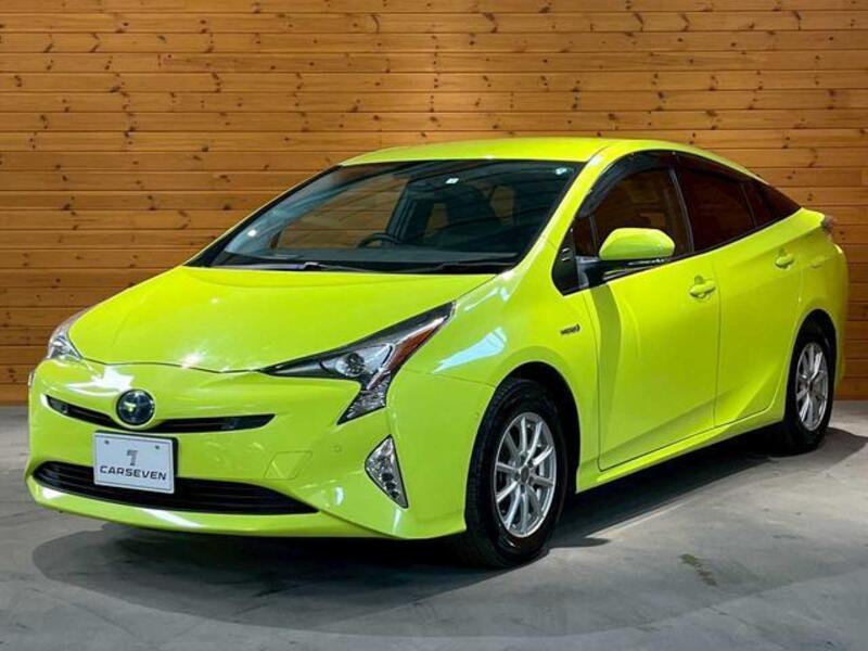 TOYOTA PRIUS