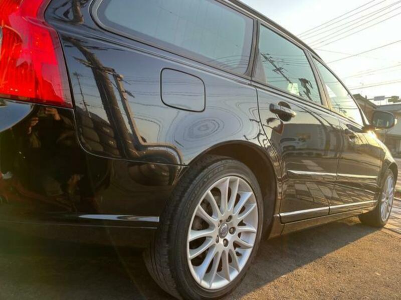 V50