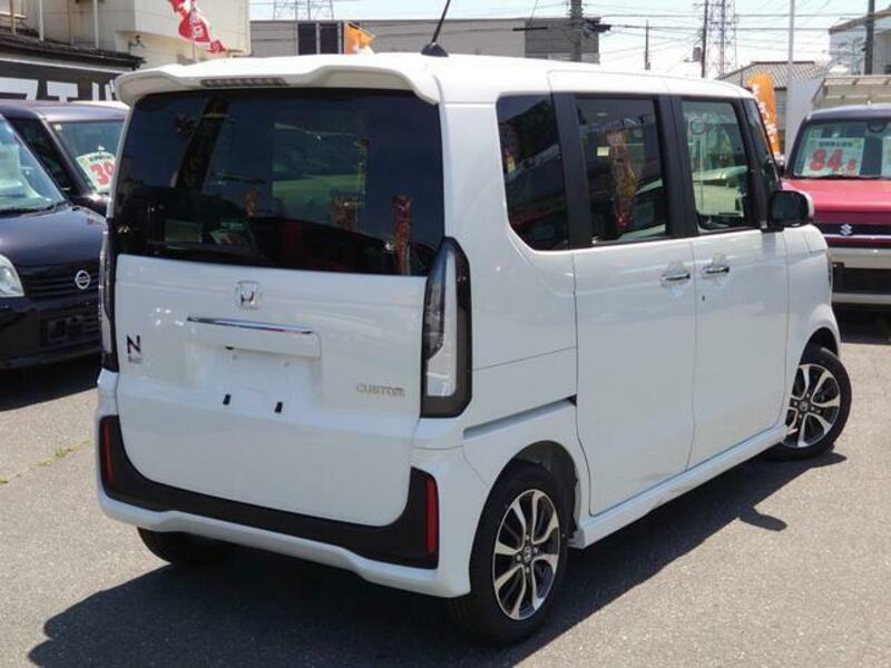 N BOX CUSTOM
