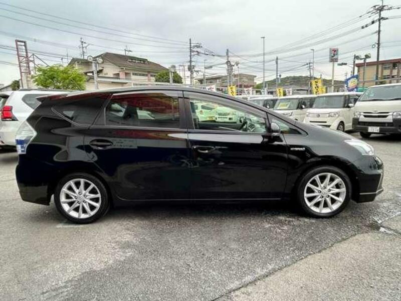 PRIUS ALPHA
