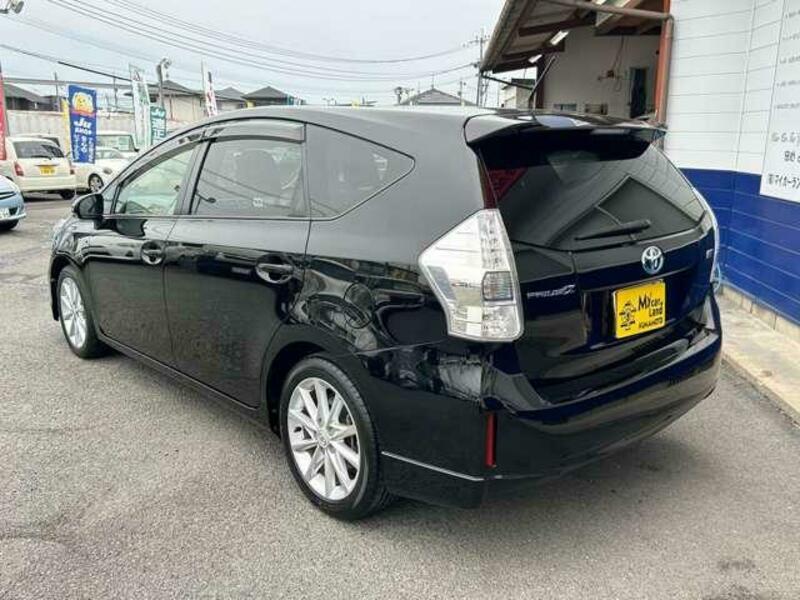 PRIUS ALPHA
