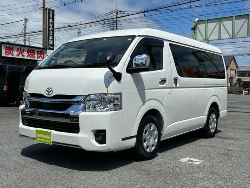 TOYOTA HIACE WAGON
