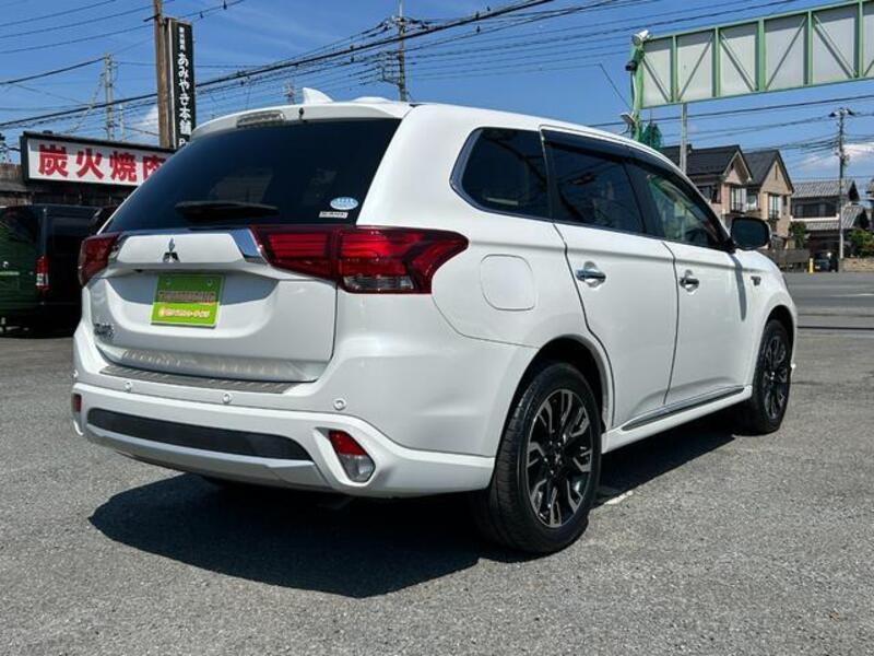 OUTLANDER PHEV