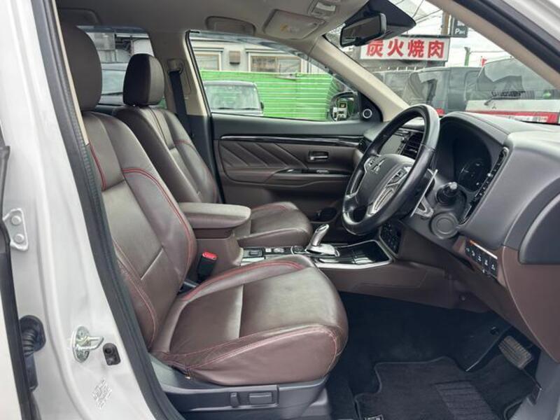 OUTLANDER PHEV