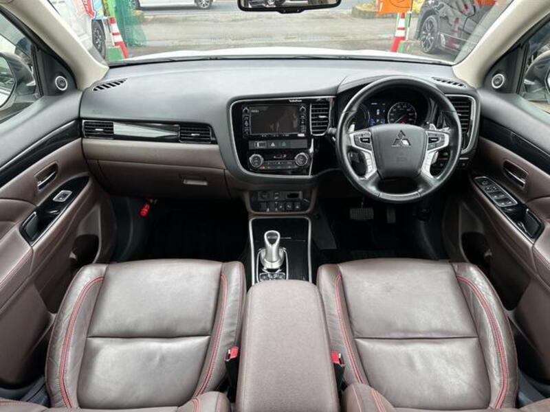 OUTLANDER PHEV