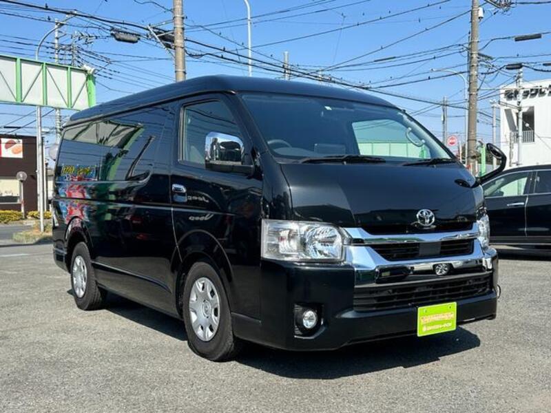 TOYOTA HIACE WAGON