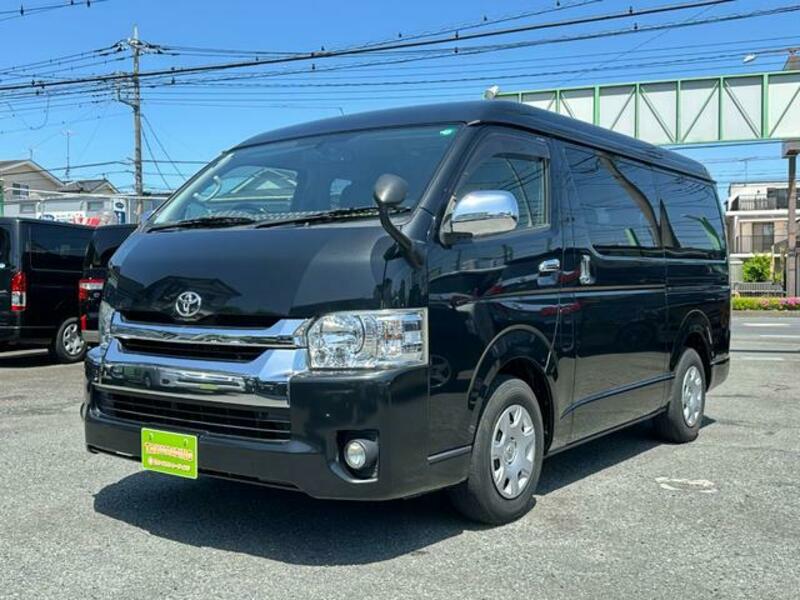 TOYOTA HIACE WAGON